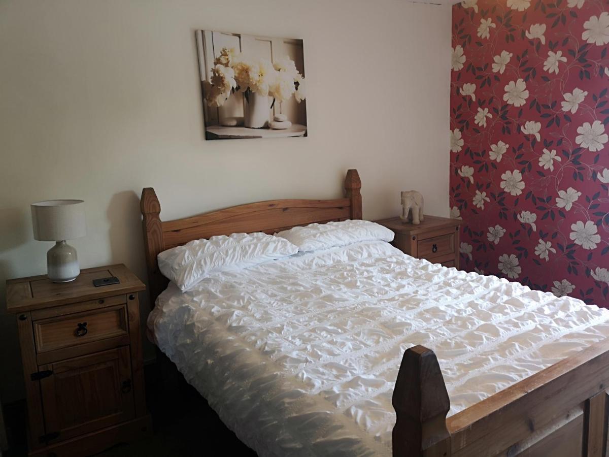 Ystrad Meurig Red Lion Hotel מראה חיצוני תמונה